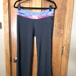 North Face Size M flare pant